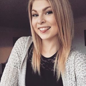 Meet your Posher, Abby